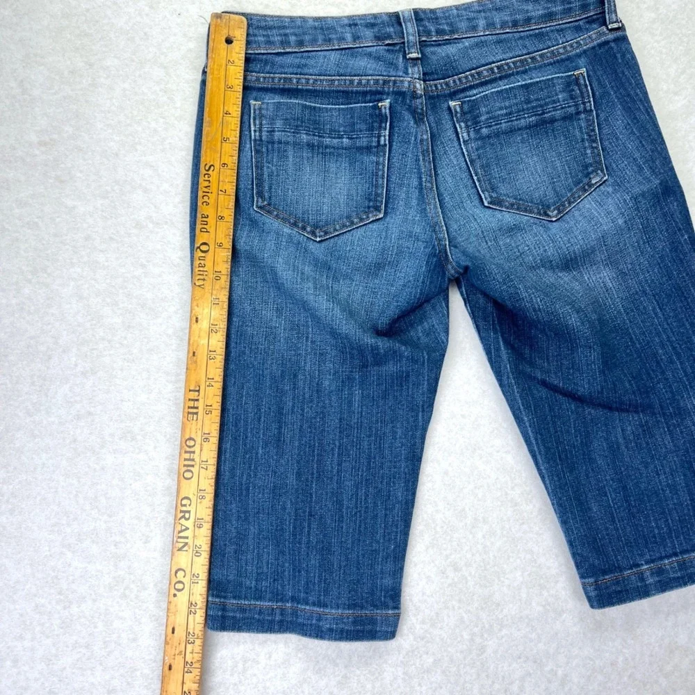 Y2K Low Rise Old Navy The Diva Bermuda Jean Shorts Womens 4 Blue Denim Jorts